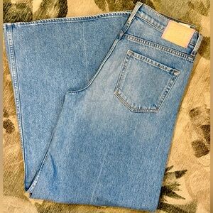 MOTHER Snacks Wide leg Denim STYLE# 10718-1321